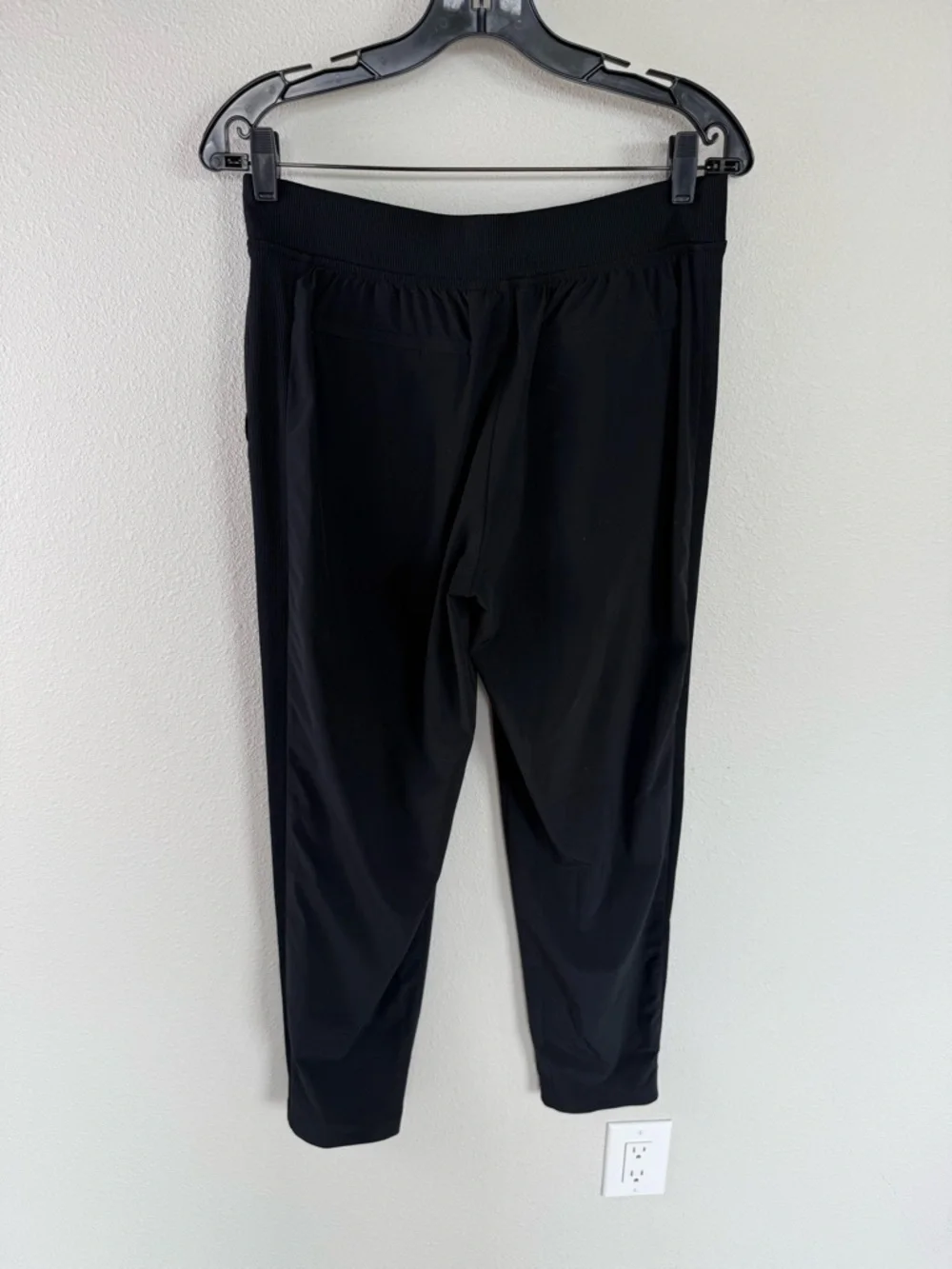 Athleta Brooklyn Ankle Pant Black Athleisure Casual Women’s Size 8